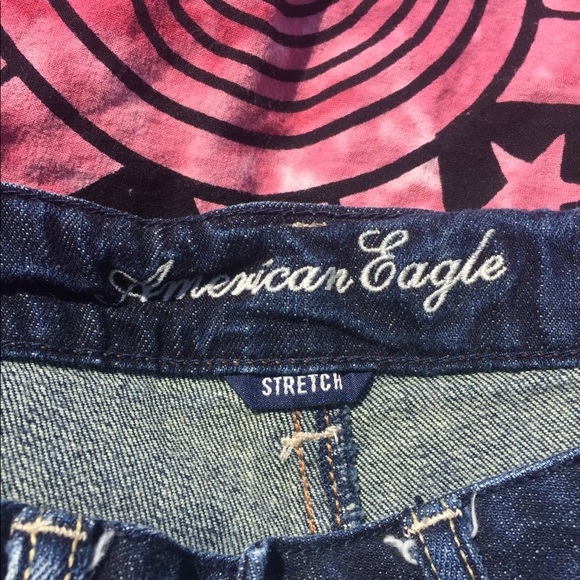 American Eagle Dark Denim Shorts - Picture 3 of 4